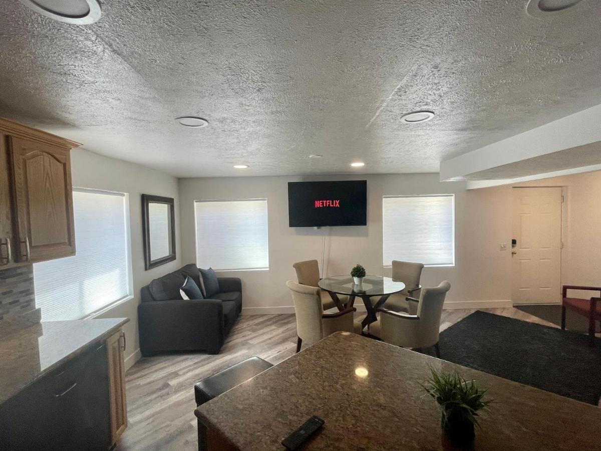 Modern Private Whole Unit 4 Bedroom Guest Suite King Bed Salt Lake City Extérieur photo