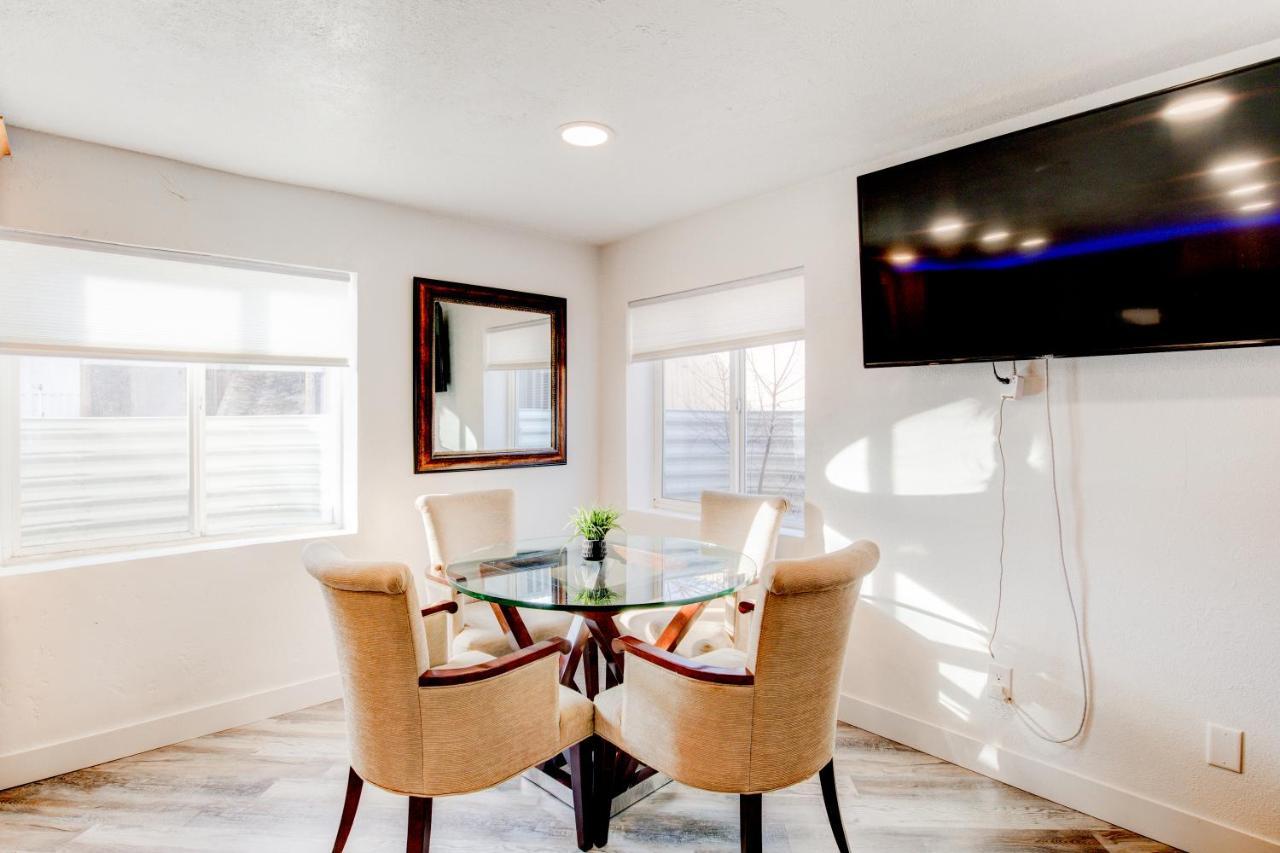 Modern Private Whole Unit 4 Bedroom Guest Suite King Bed Salt Lake City Extérieur photo