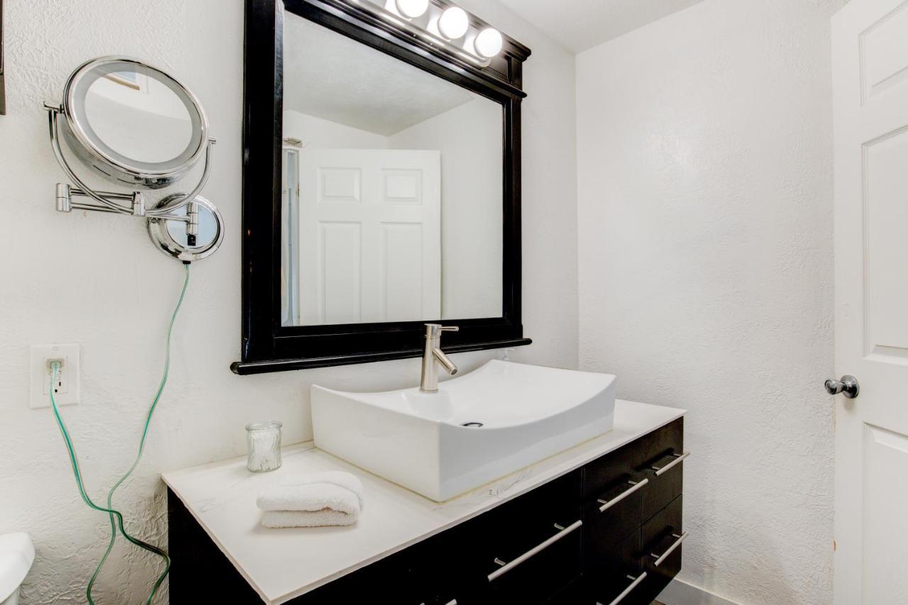 Modern Private Whole Unit 4 Bedroom Guest Suite King Bed Salt Lake City Extérieur photo
